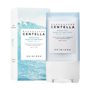 ضد آفتاب استیکی سنتلا مدل Hyla cica حاوی SPF50 حجم 20 میلی لیتر